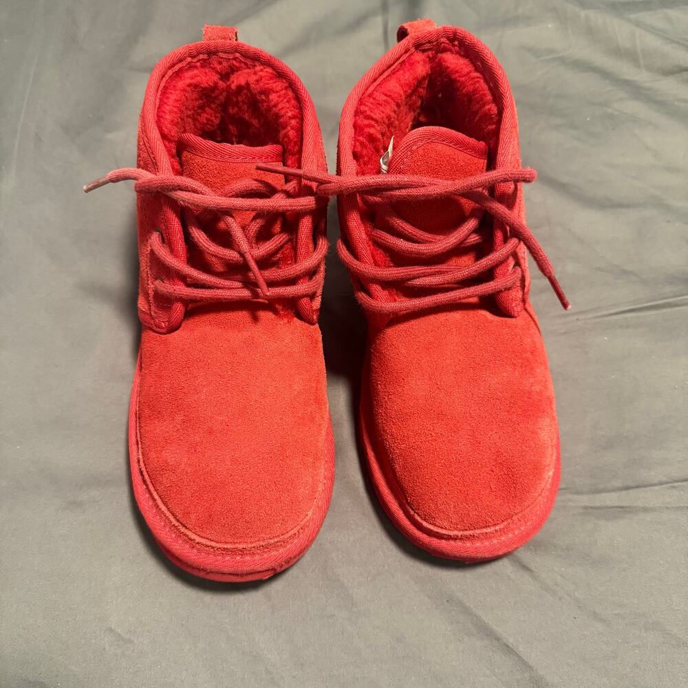 UGG Neumel II Boots Big Kids Sz 3 Samba Red Suede Unisex Chukka Boots